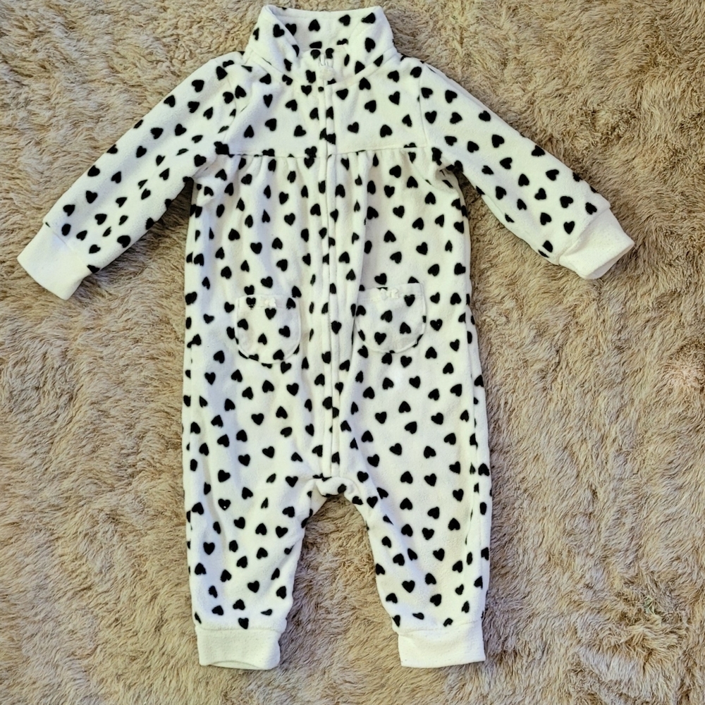 Carter's baby girl fleece jumpsuit (6 month).